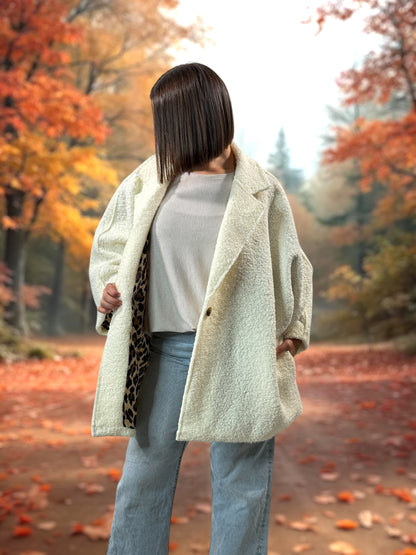 RUBY - VESTE OVERSIZE BLANC CASSE JUSQU'A LA TAILLE 56