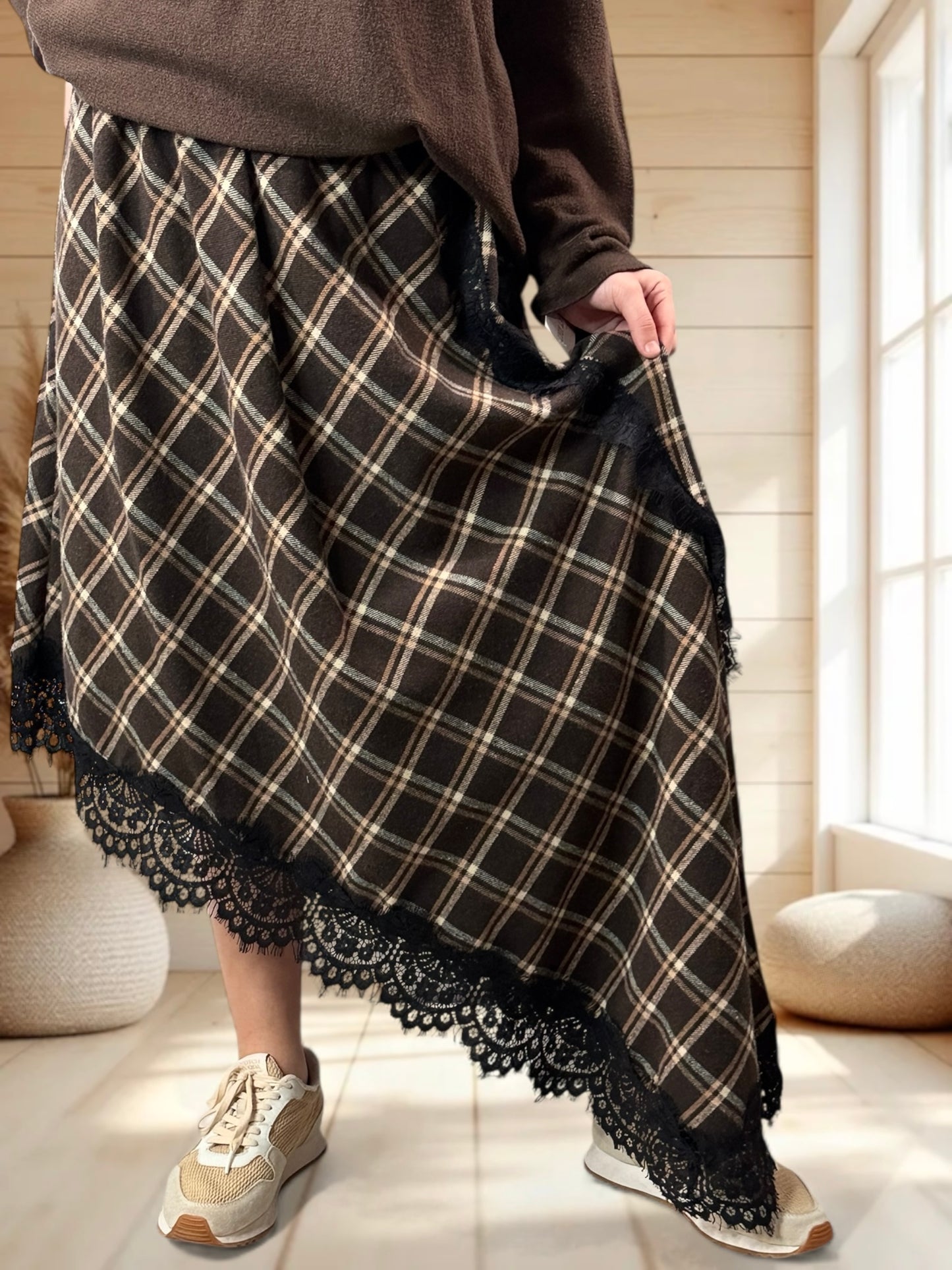 EDIMBOURG - JUPE ECOSSAISE MARRON AVEC DENTELLE JUSQU'A LA TAILLE 50/52