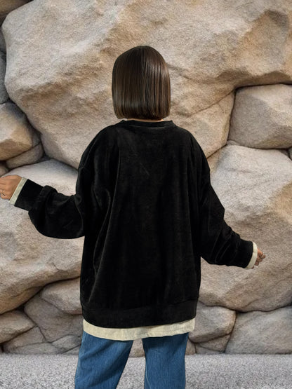 CLOE - SWEAT NOIR EN VELOURS STRETCH OVERSIZE JUSQU'A LA TAILLE 52