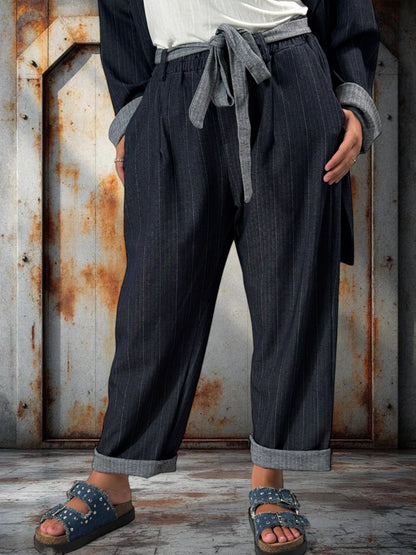 LEO - PANTALON MARINE A CHEVRONS JUSQU'A LA TAILLE 50