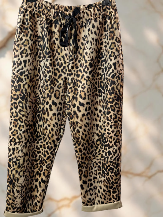 STAN - PANTALON LEOPARD A MOTIF EN SUEDINE JUSQU'A LA TAILLE 52