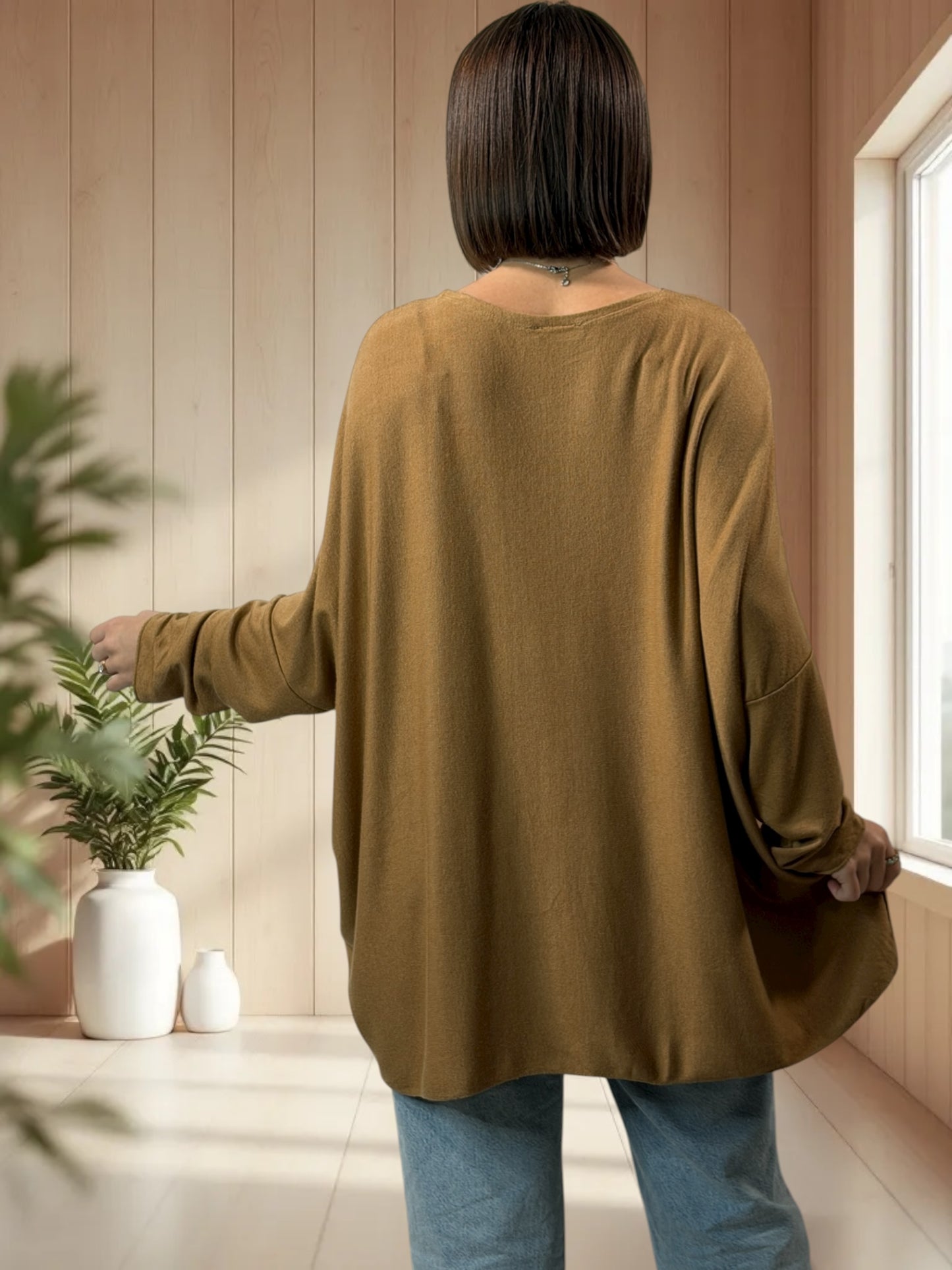 CAPRIO - PULL CAMEL EN MAILLE FLUIDE JUSQU'A LA TAILLE 54