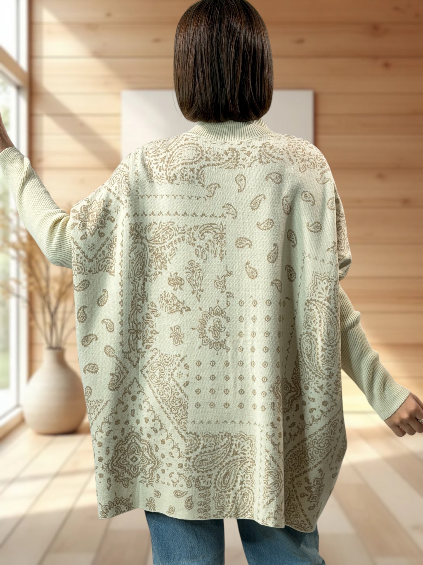 BANDANA - PULL OVERSIZE BLANC CASSE A MOTIF JUSQU'A LA TAILLE 56