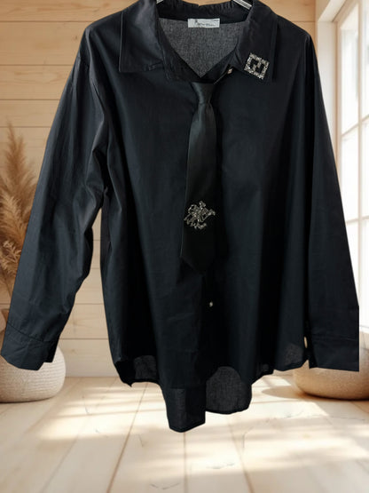 ANGIE - CHEMISE NOIRE AVEC CRAVATE JUSQU'A LA TAILLE 52