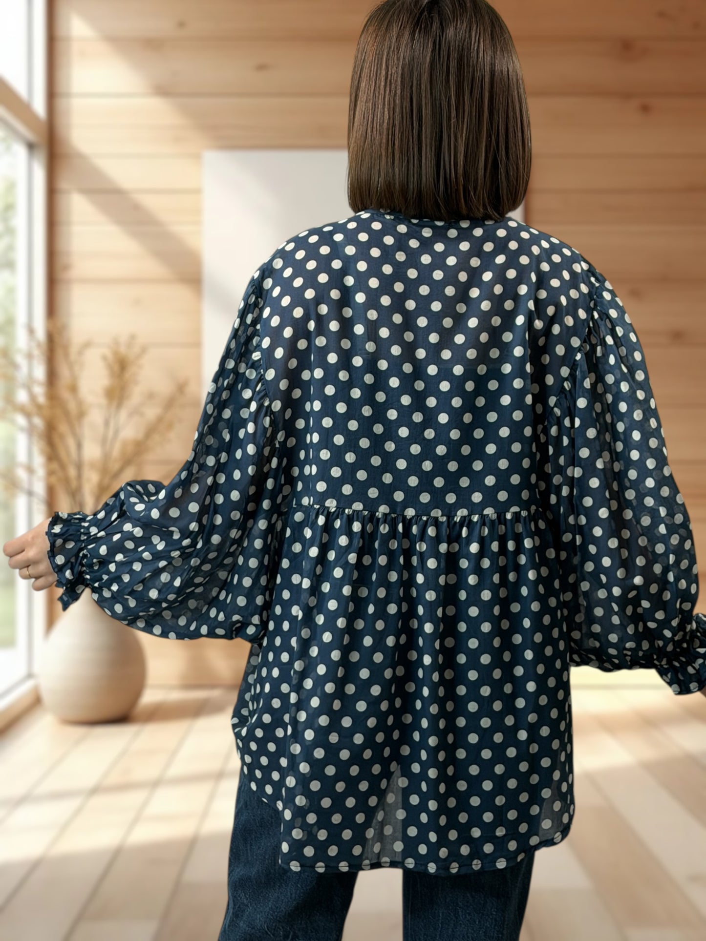 EDITH  - BLOUSE MARINE A POIS JUSQU'A LA TAILLE 50/52