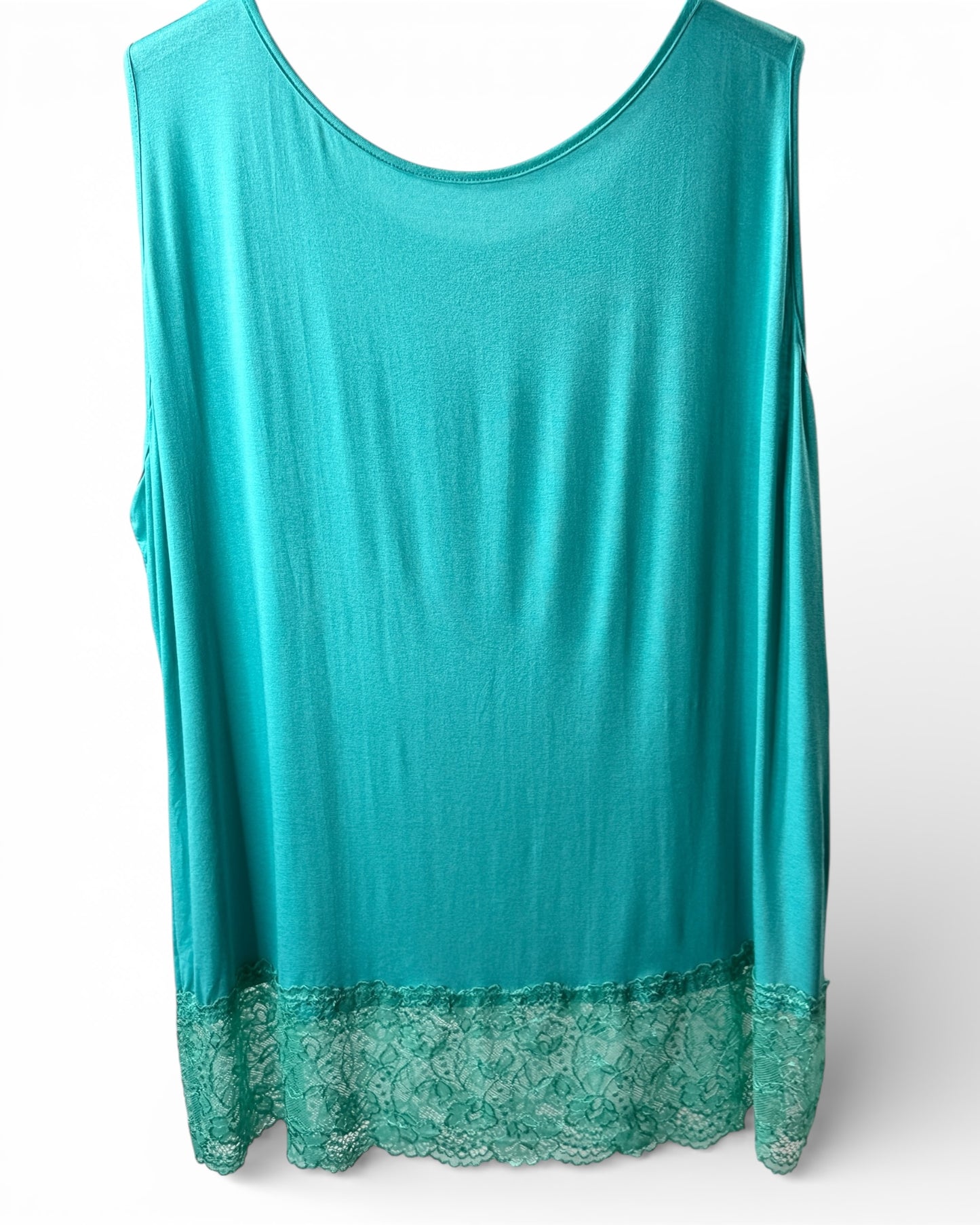 SANDY - TOP TURQUOISE BORDÉ DE DENTELLE TAILLE 50 A 58