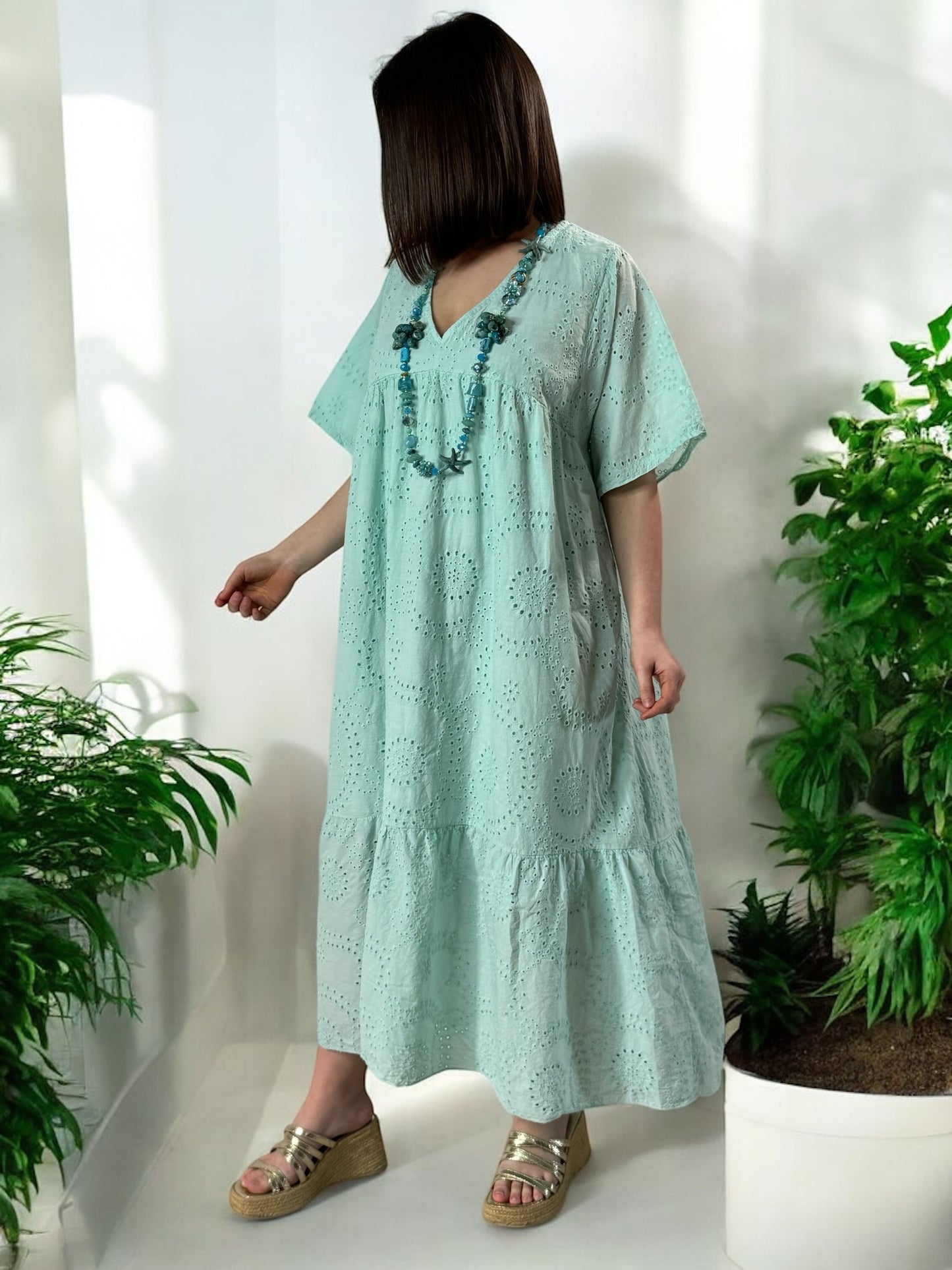 NINA - ROBE NOIRE EN BRODERIE ANGLAISE JUSQU'A LA TAILLE 54/56
