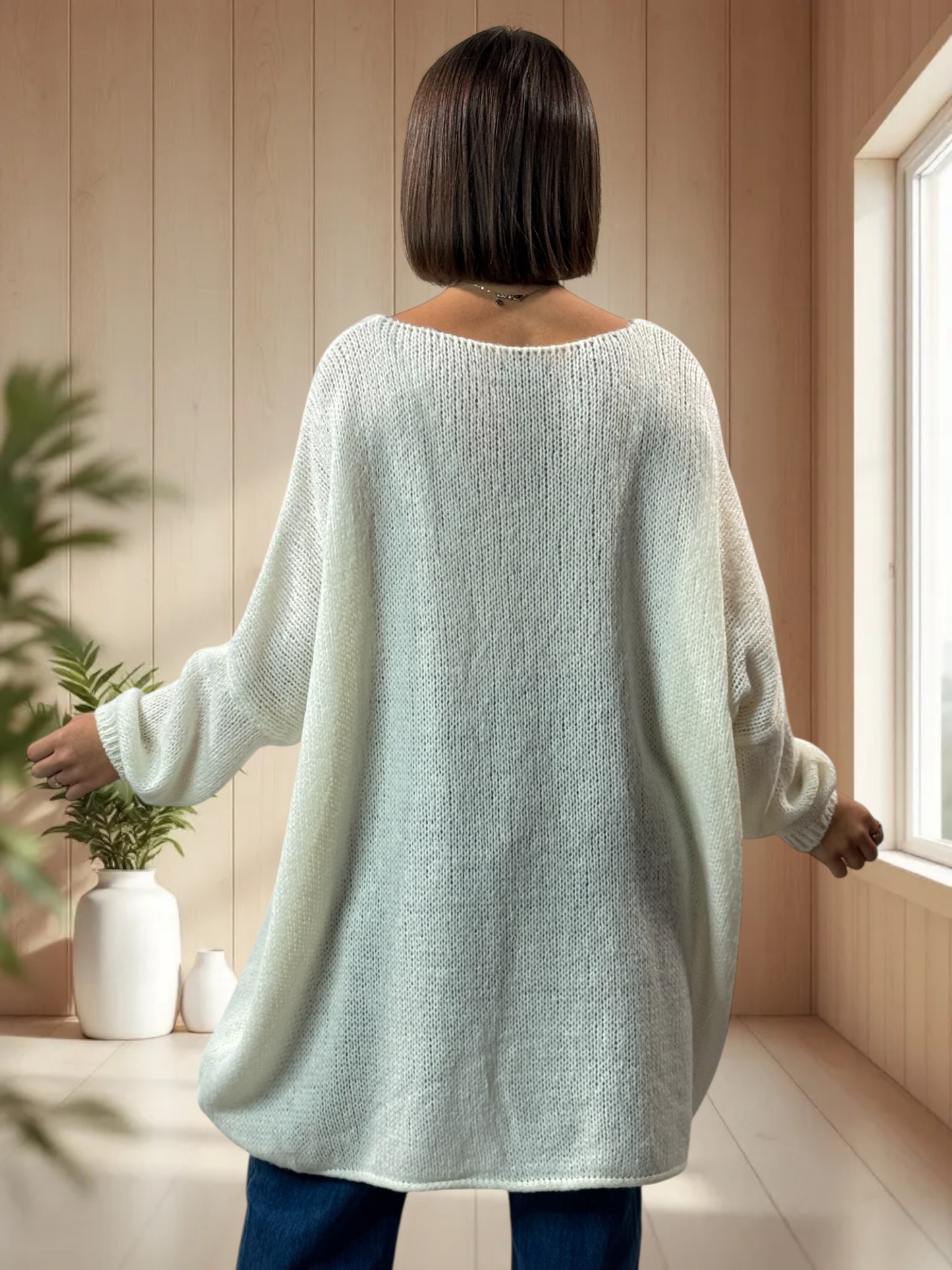 JULIA- PULL OVERSIZE BLANC CASSE JUSQU'A LA TAILLE 56/58