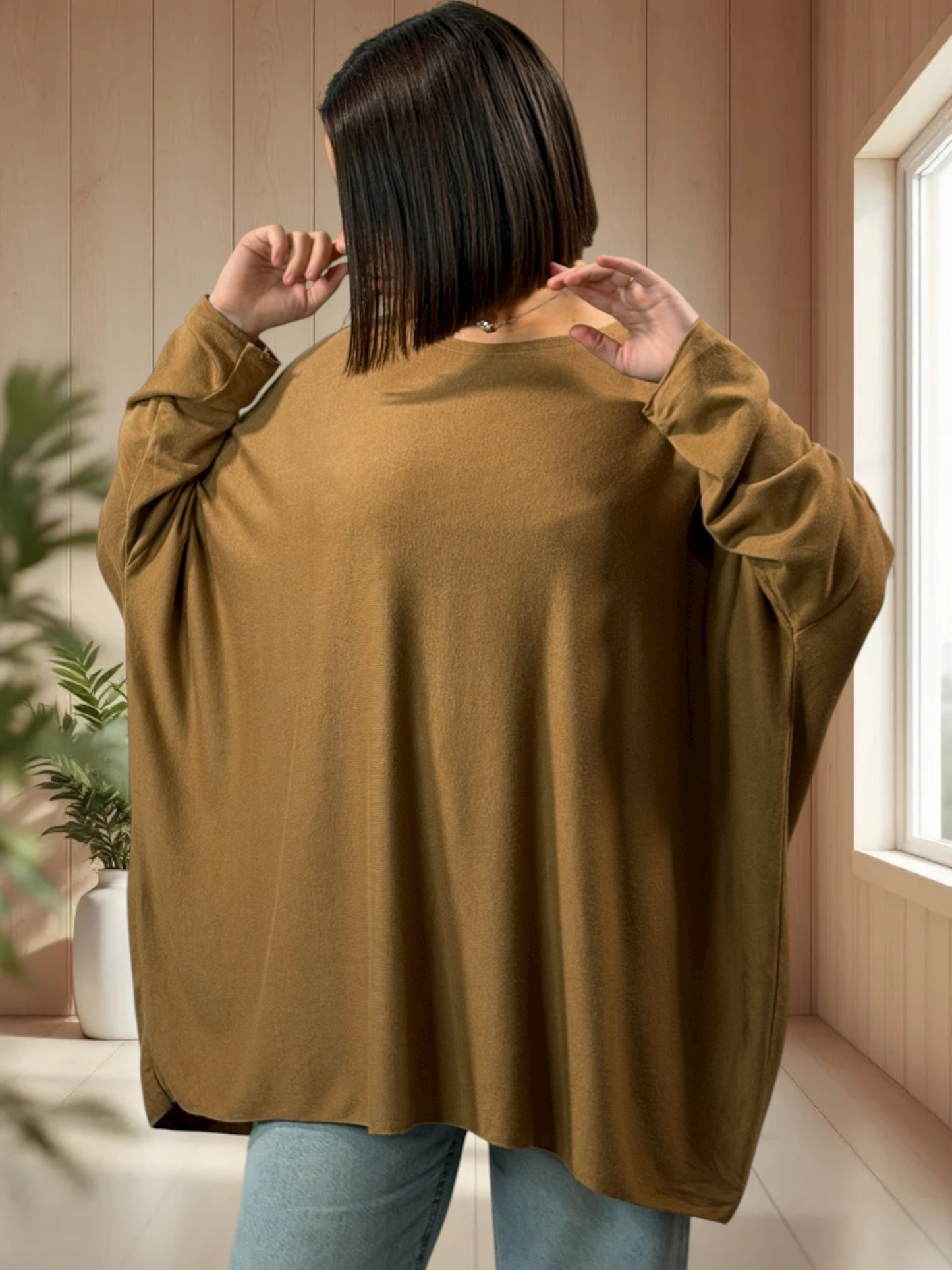 CAPRIO - PULL CAMEL EN MAILLE FLUIDE JUSQU'A LA TAILLE 54