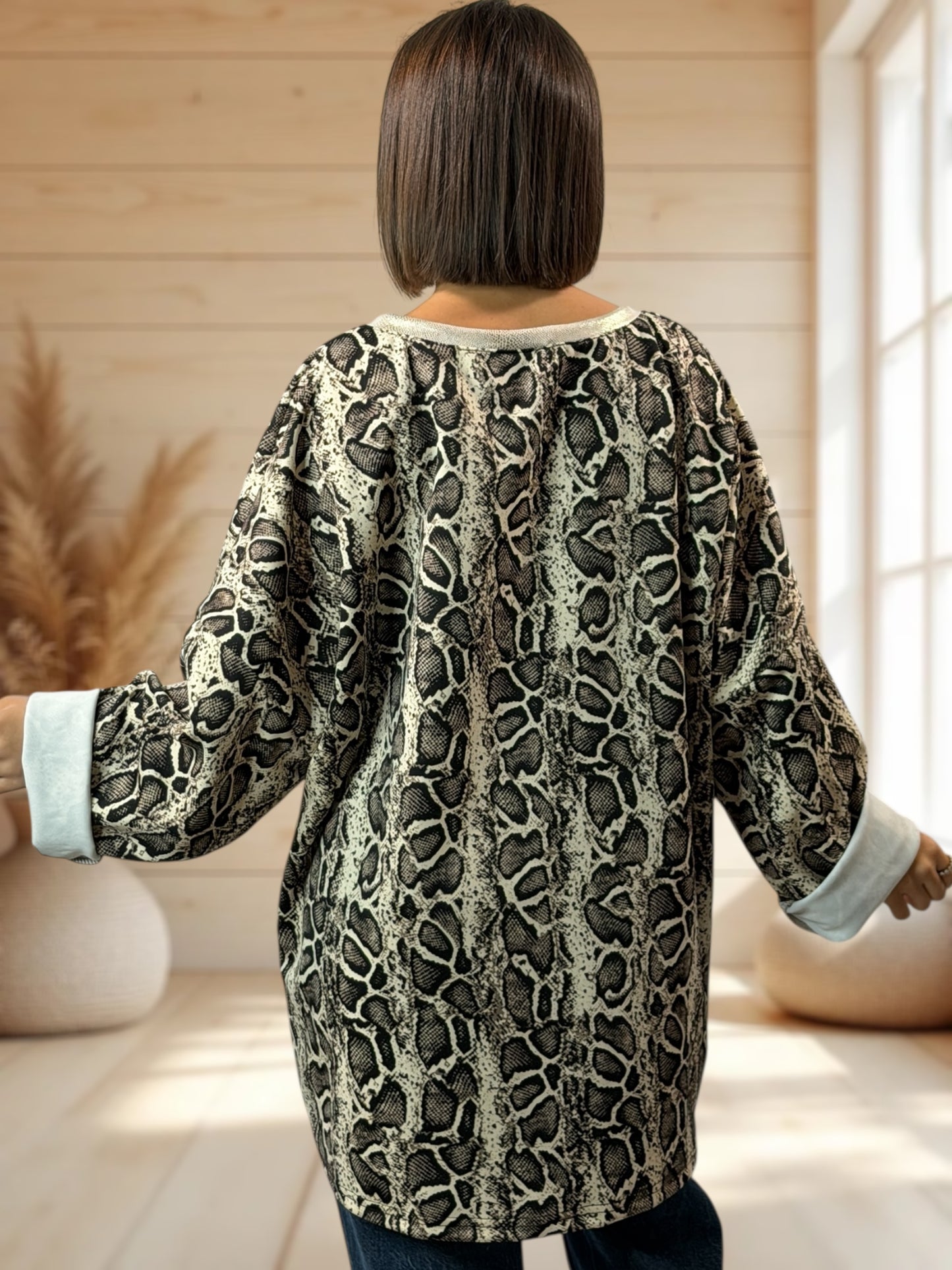 CLARENCE - SWEAT OVERSIZE MOTIF SERPENT JUSQU'A LA TAILLE 54