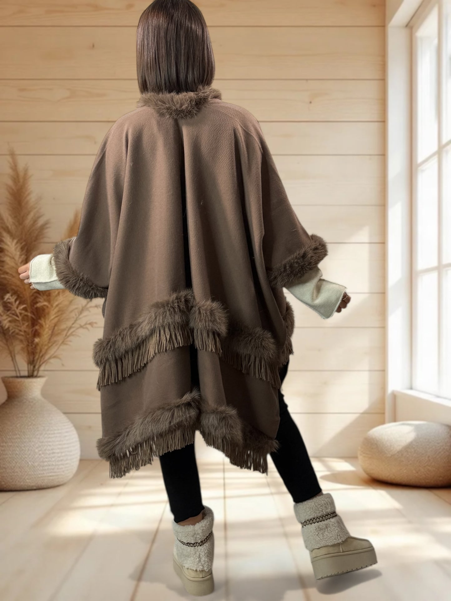 MAGNOLIA - CAPE MARRON FAUSSE FOURRURE