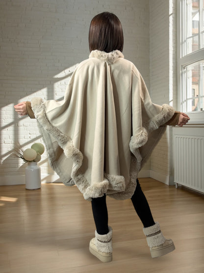 LINDA - CAPE BEIGE FAUSSE FOURRURE 2 POCHES