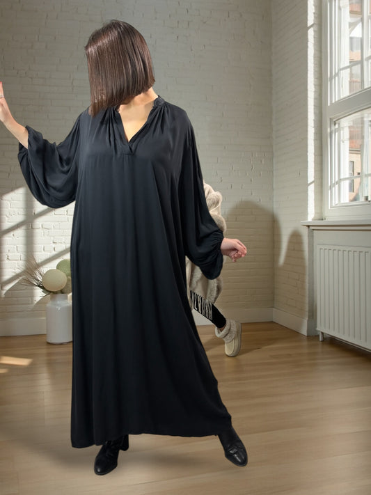 MARILYN - ROBE FLUIDE NOIRE OVERSIZE JUSQU'A LA TAILLE 54