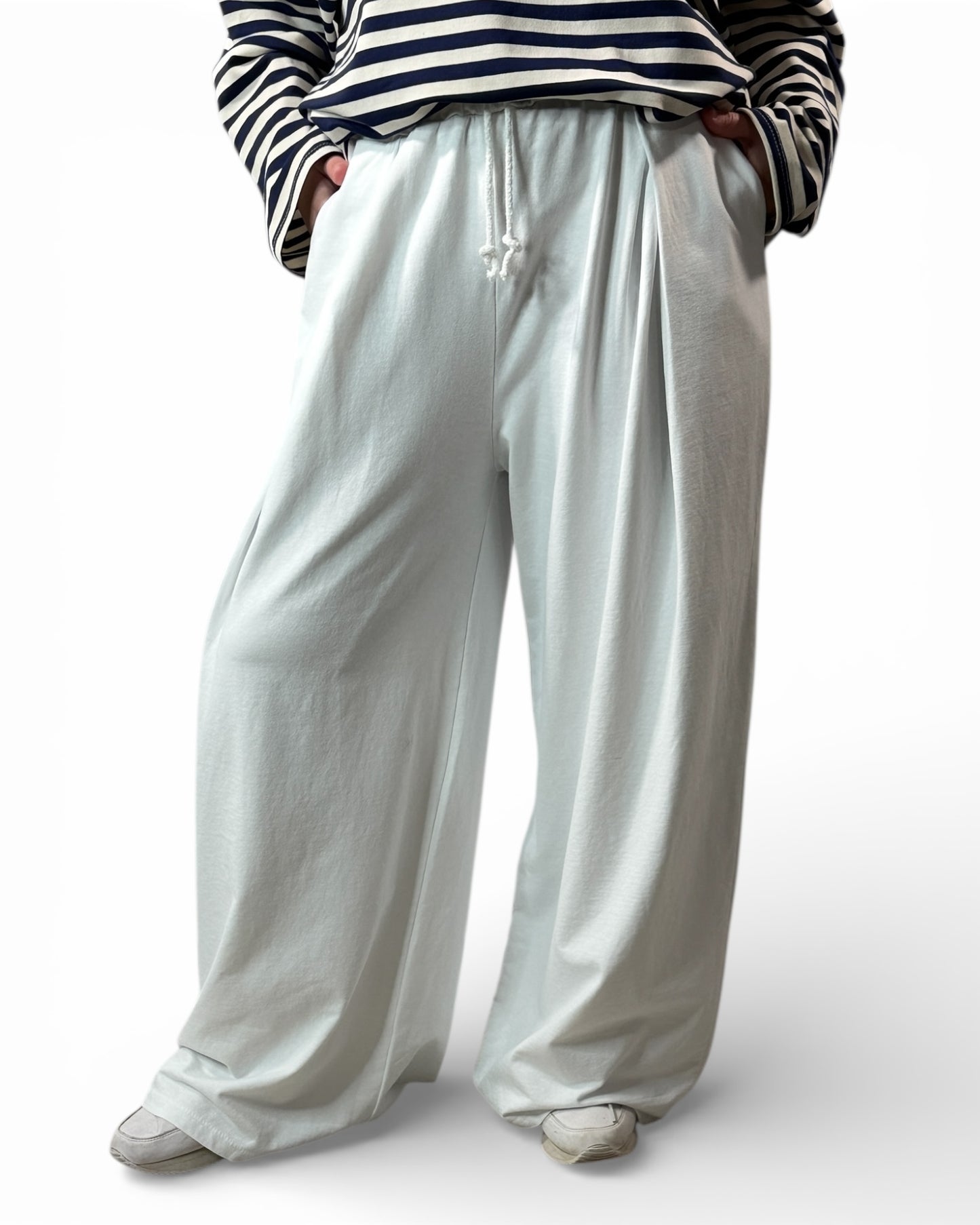 DONATA - PANTALON AMPLE EN BLANC TAILLE 46 A 52