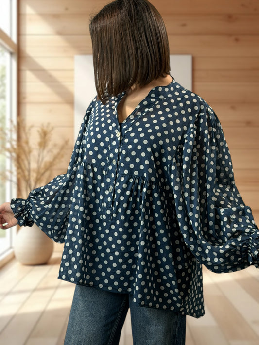 EDITH  - BLOUSE MARINE A POIS JUSQU'A LA TAILLE 50/52