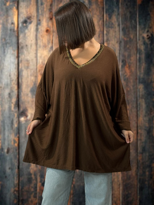 NINA - PULL MARRON EN MAILLE ENCOLURE LISERE LEOPARD JUSQU'A LA TAILLE 56