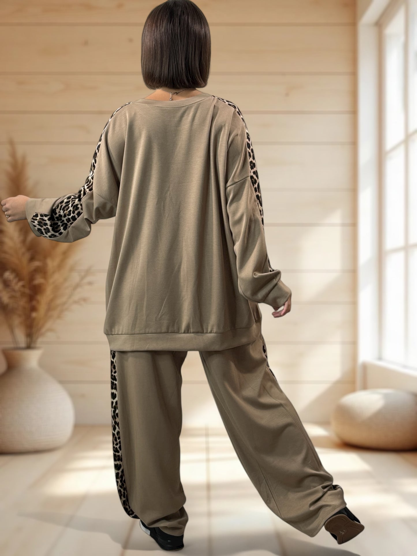 LEONARDO - ENSEMBLE BEIGE BANDE LEOPARD JUSQU'A LA TAILLE 52/54