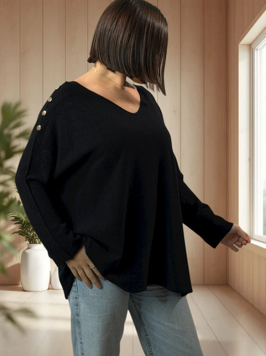 DONNA - PULL OVERSIZE NOIR AVEC BOUTONS DORES JUSQU'A LA TAILLE 52