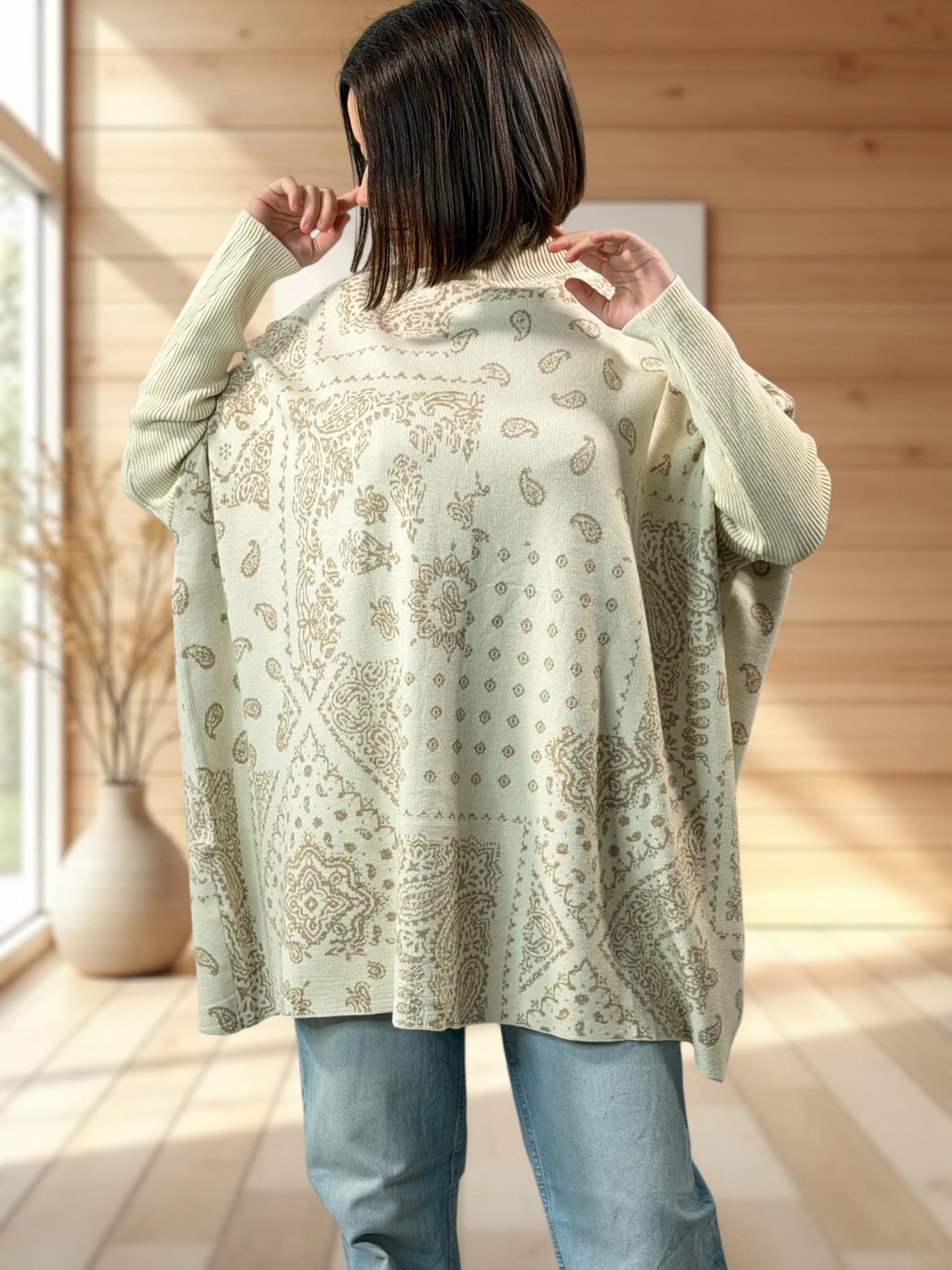 BANDANA - PULL OVERSIZE BLANC CASSE A MOTIF JUSQU'A LA TAILLE 56