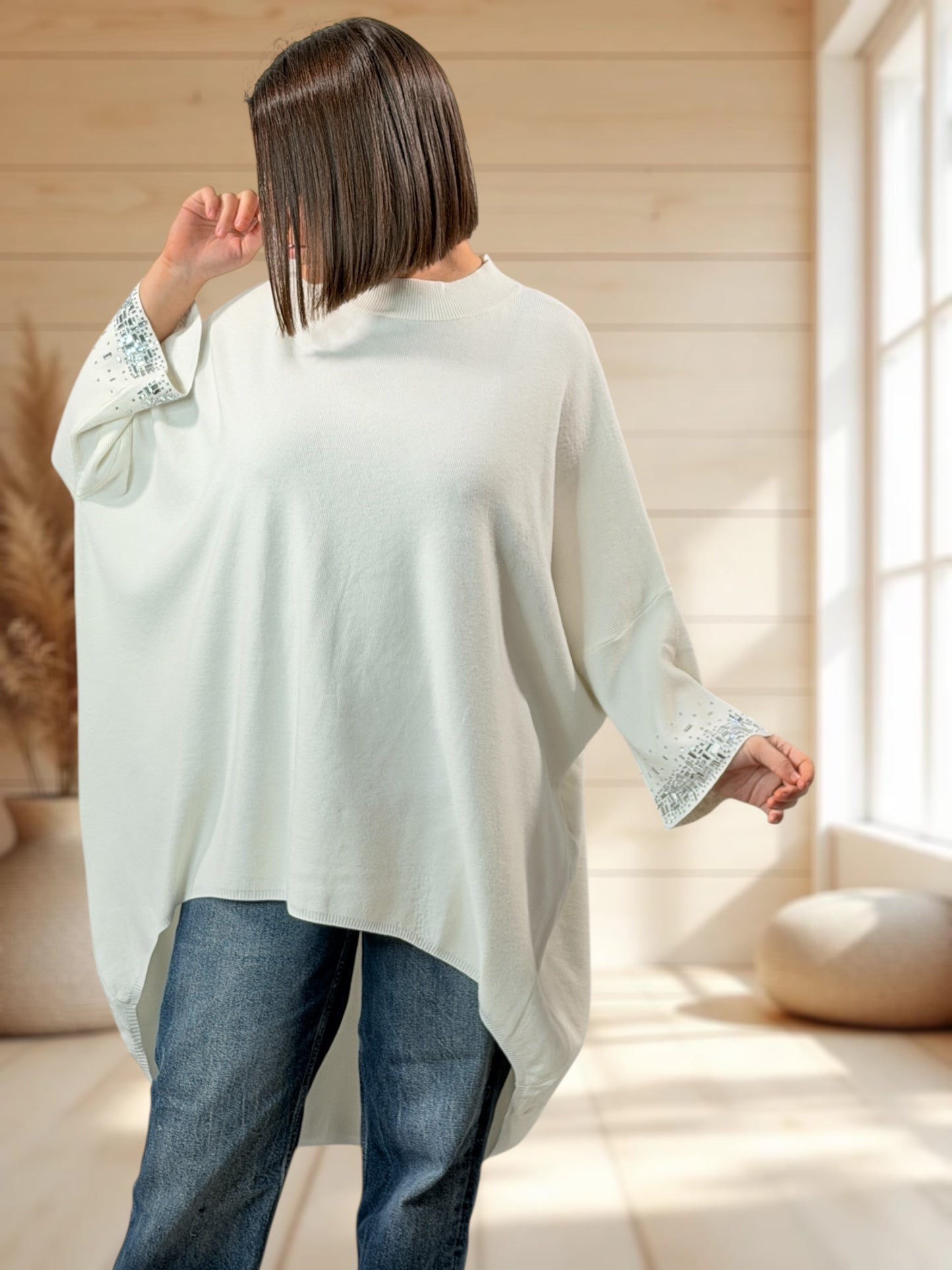 CORALINE - PULL OVERSIZE BLANC AVEC STRASS JUSQU'A LA TAILLE 56