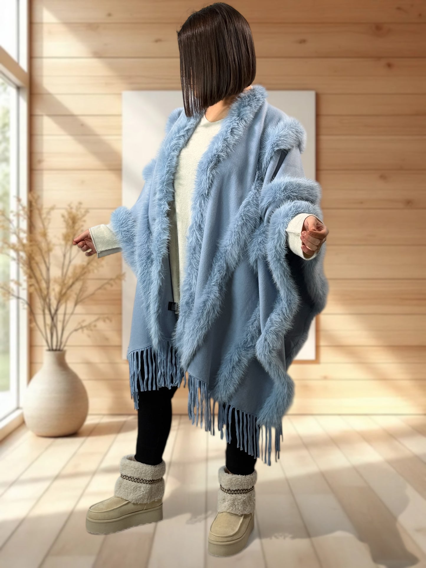 ERIKA - CAPE BLEUE FAUSSE FOURRURE