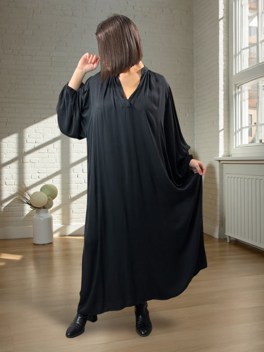 MARILYN - ROBE FLUIDE NOIRE OVERSIZE JUSQU'A LA TAILLE 54