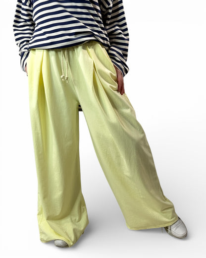 DONATA - PANTALON AMPLE EN COTON JAUNE TAILLE 46 A 52