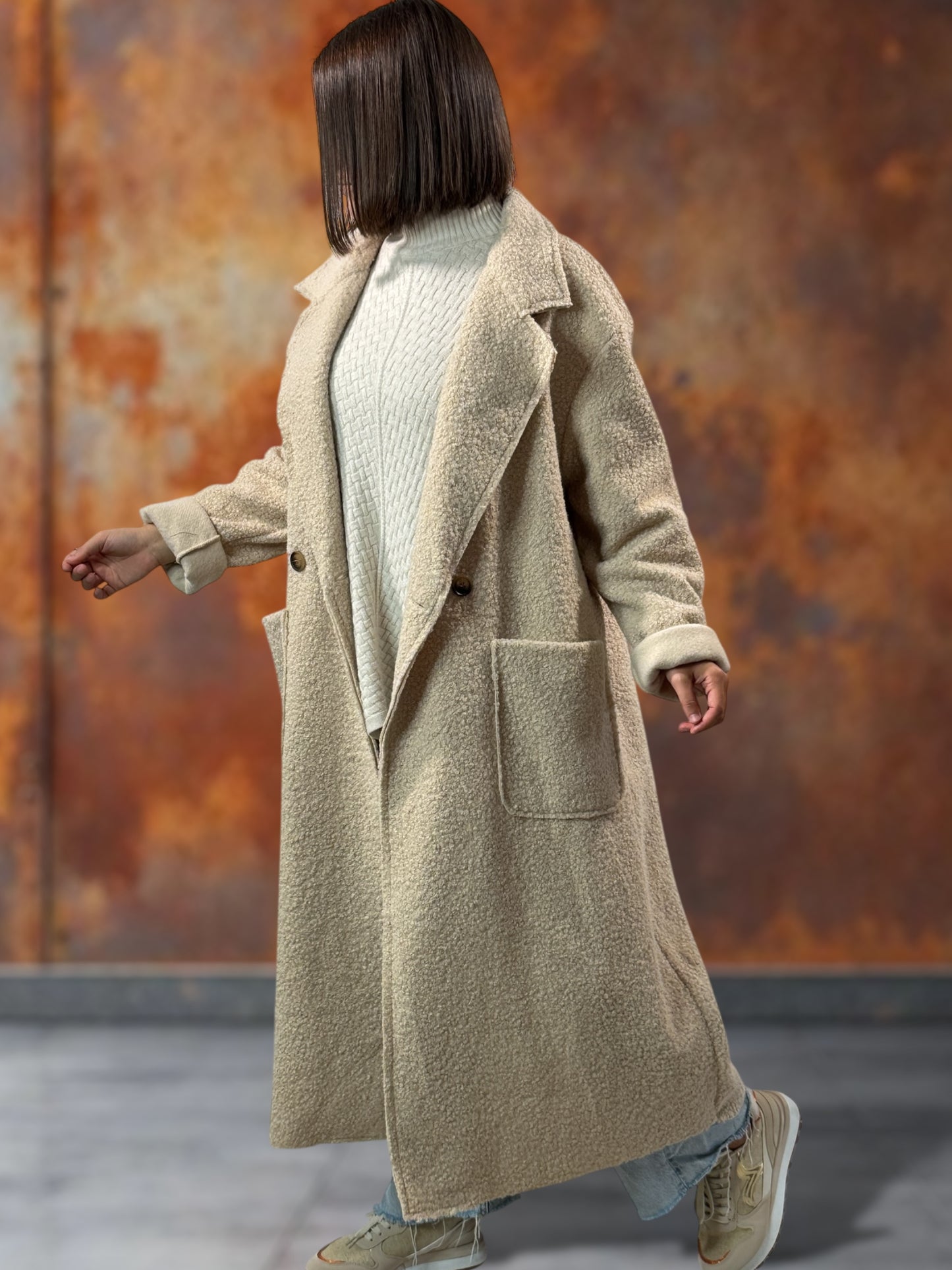 JULIEN - LONG MANTEAU BEIGE EN BOUCLETTE JUSQU'A LA TAILLE 50/52