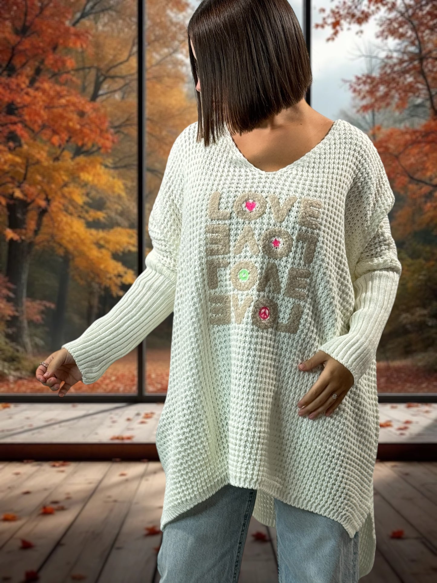 LOVELY - PULL OVERSIZE BLANC CASSE JUSQU'A LA TAILLE 56/58