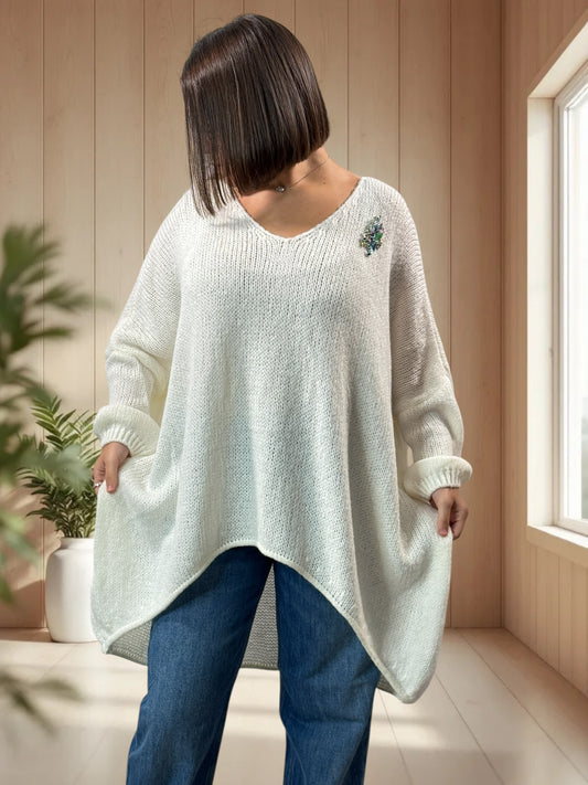 JULIA- PULL OVERSIZE BLANC CASSE JUSQU'A LA TAILLE 56/58