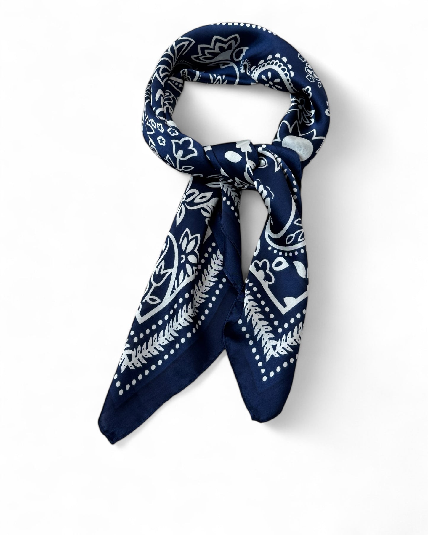JULIETTE REF8 - PETIT FOULARD A MOTIF