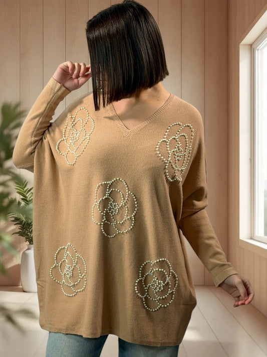 BIANCA - PULL OVERSIZE CAMEL AVEC PERLE JUSQU'A LA TAILLE 54/56