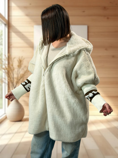 SHARON - VESTE A CAPUCHE OVERSIZE BLANC CASSE JUSQU'A LA TAILLE 54/56