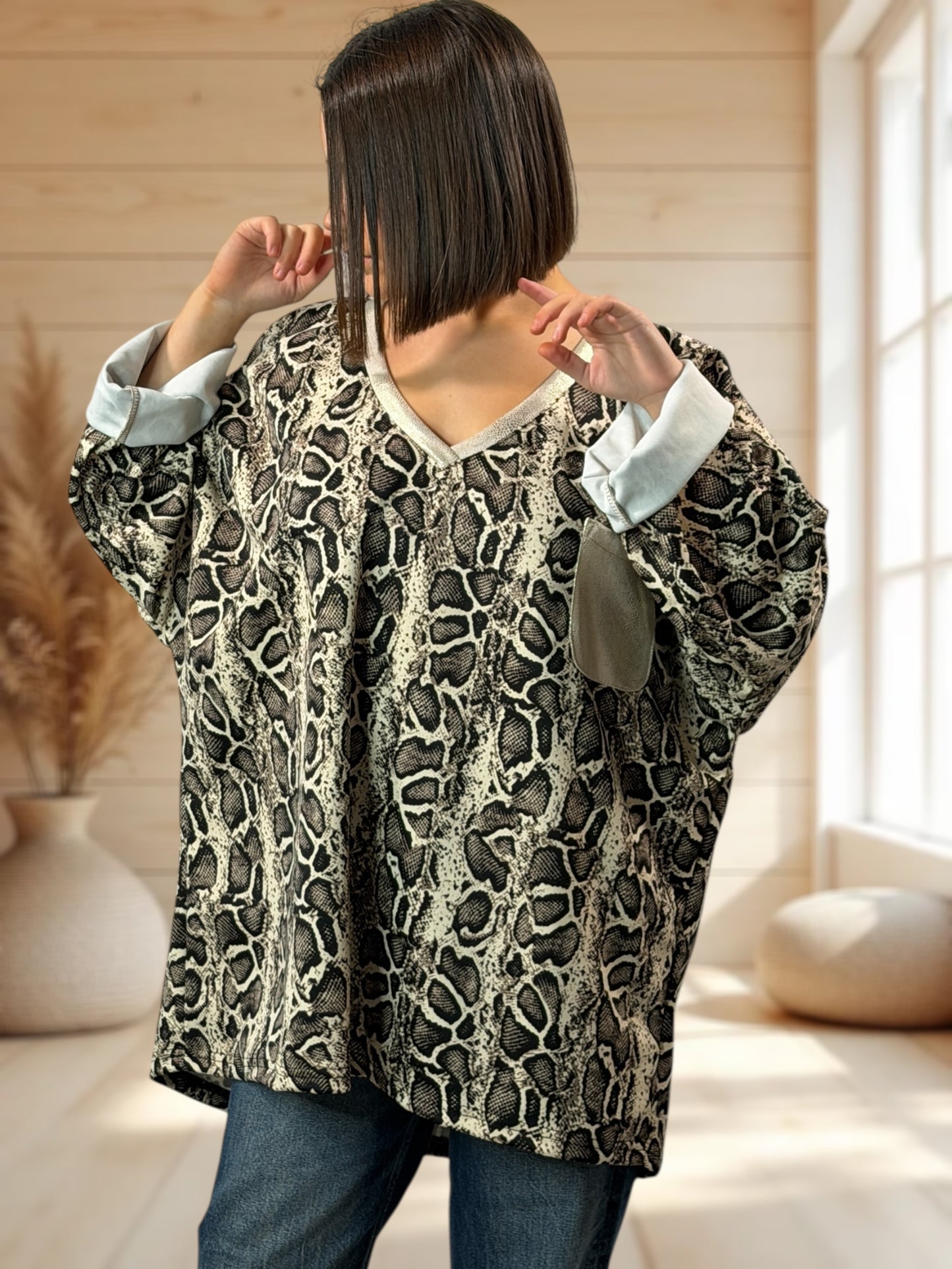 CLARENCE - SWEAT OVERSIZE MOTIF SERPENT JUSQU'A LA TAILLE 54