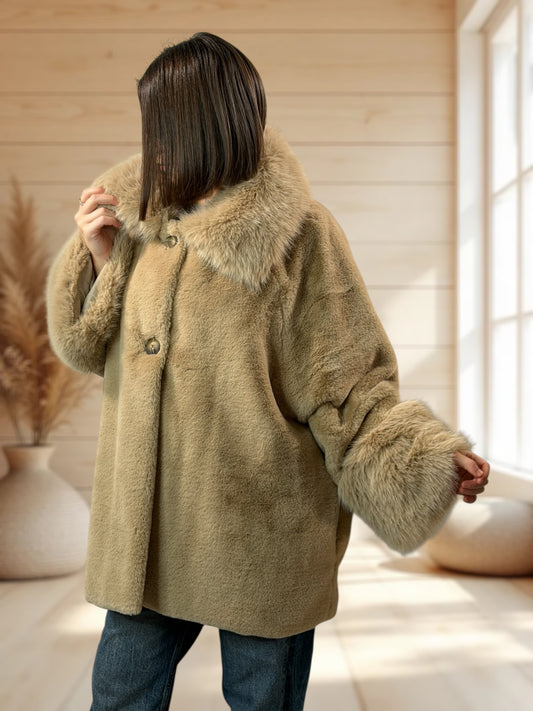 BERENGERE - VESTE FAUSSE FOURRURE OVERSIZE BEIGE JUSQU'A LA TAILLE 54