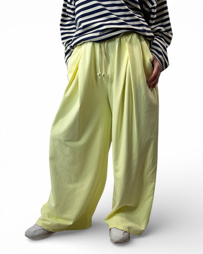 DONATA - PANTALON AMPLE EN COTON JAUNE TAILLE 46 A 52