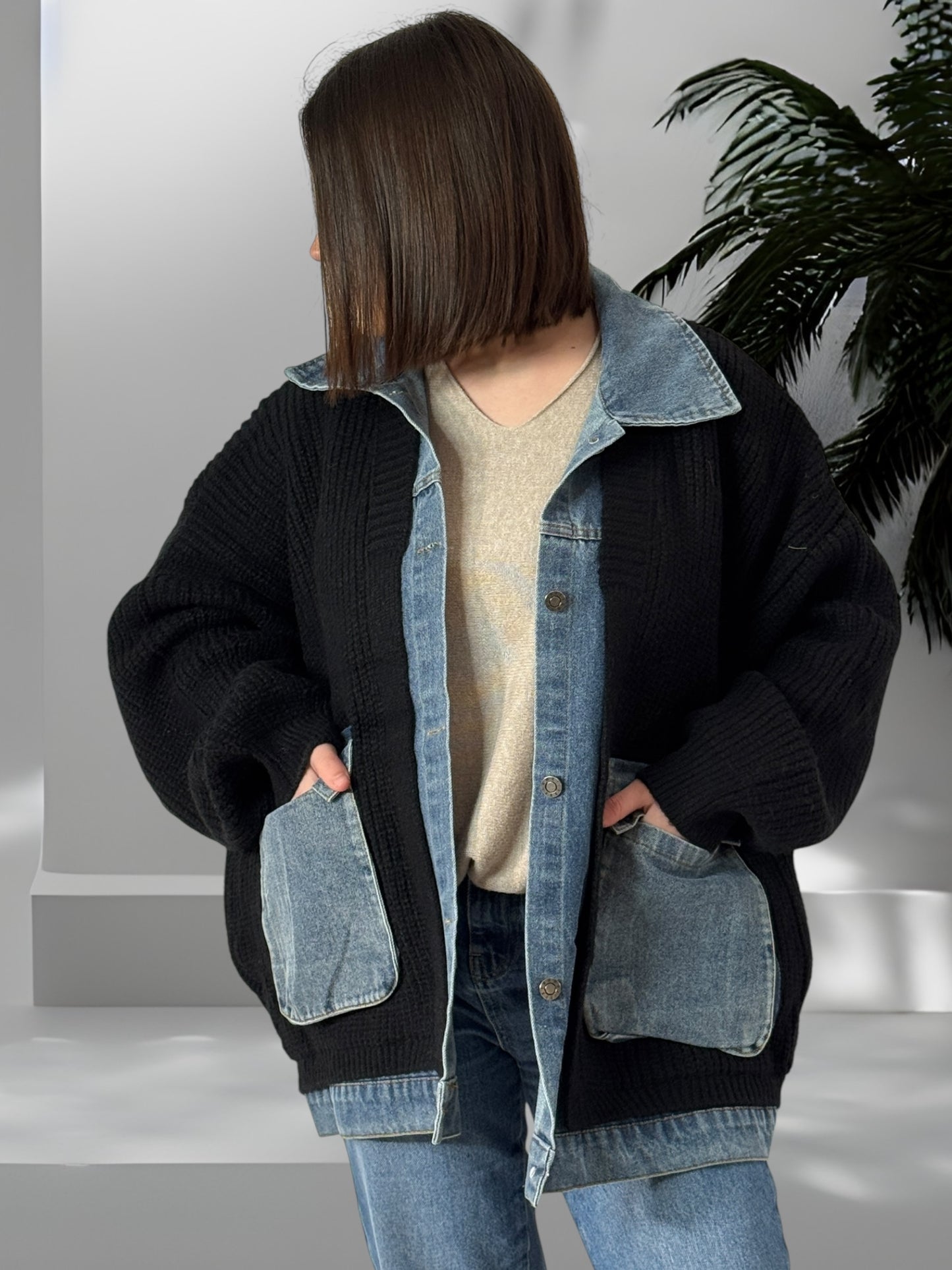 MASSIMO - VESTE NOIRE OVERSIZE AVEC JEAN JUSQU'A LA TAILLE 54