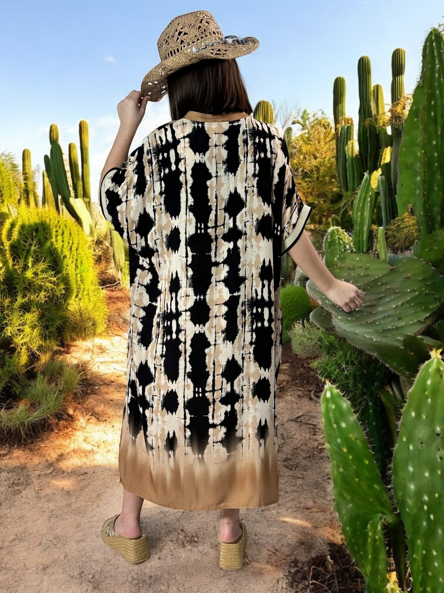 LALY - ROBE OVERSIZE MOTIF NOIR JUSQU'A LA TAILLE 54