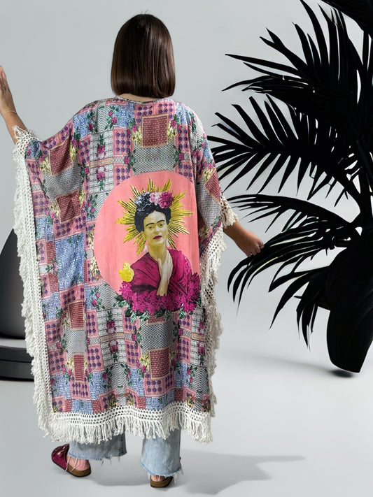 BONNY - KIMONO OVERSIZE MOTIF FRIDA KAHLO JUSQU'A LA TAILLE 52/54