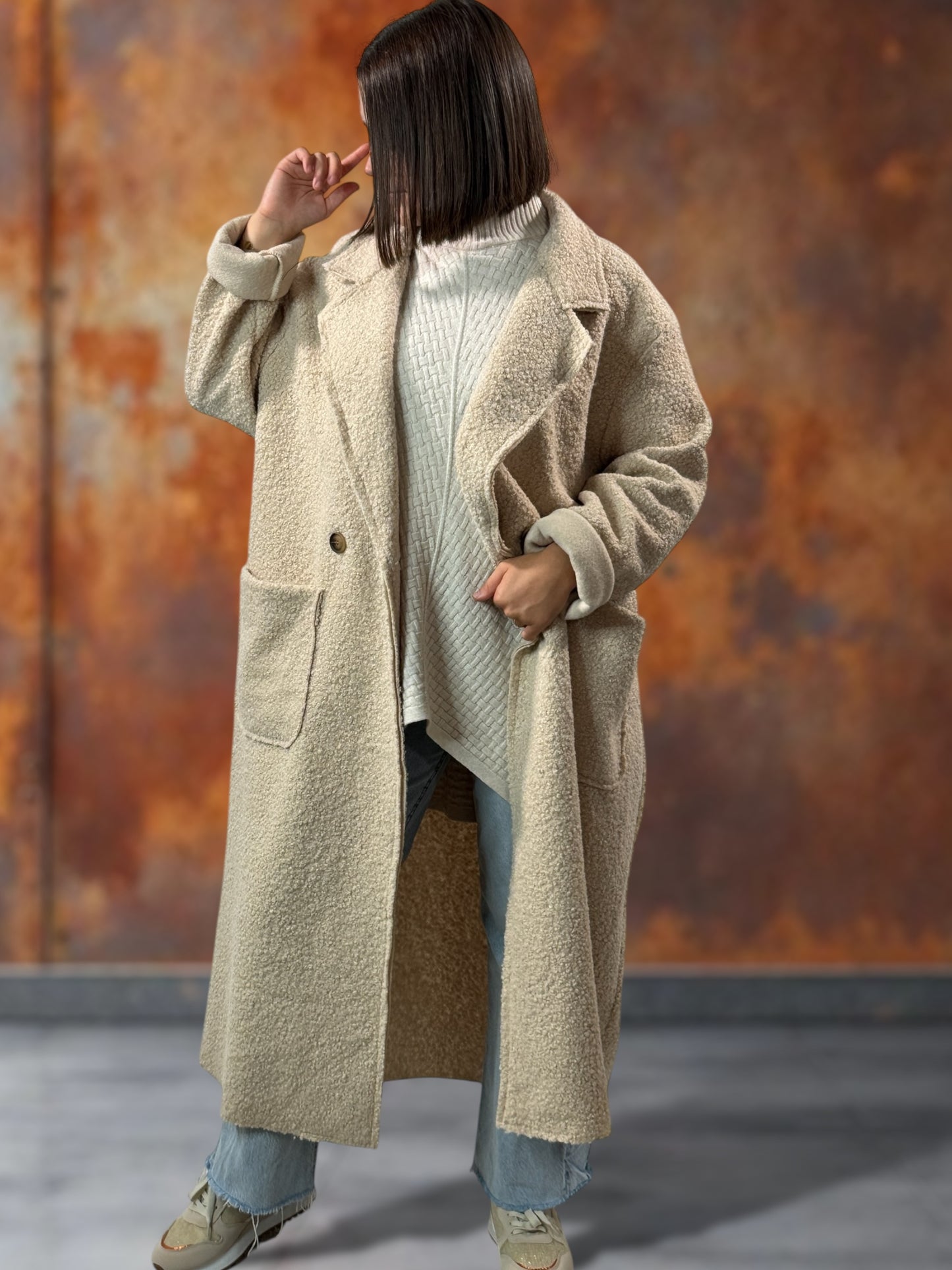 JULIEN - LONG MANTEAU BEIGE EN BOUCLETTE JUSQU'A LA TAILLE 50/52