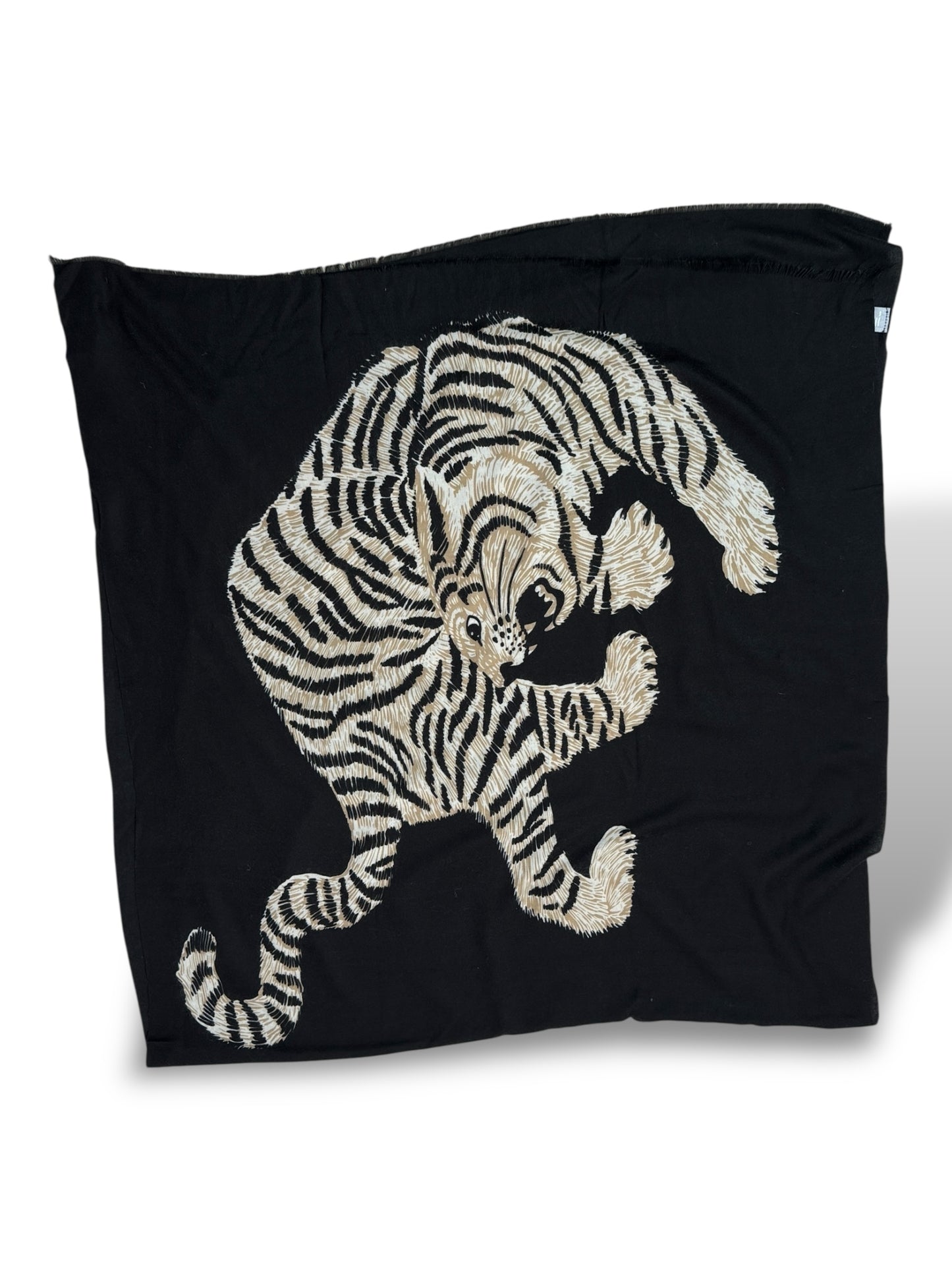 GRANDE ECHARPE A MOTIF ANIMALIER