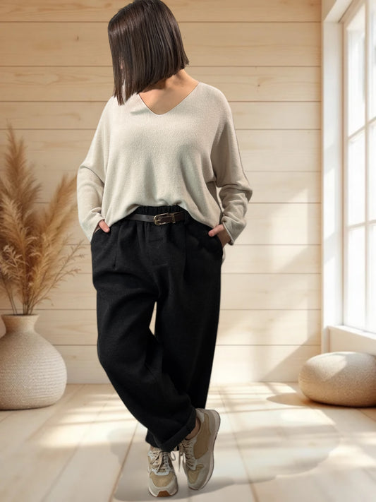 VICTOR - PANTALON NOIR AVEC SA CEINTURE JUSQU'A LA TAILLE 50