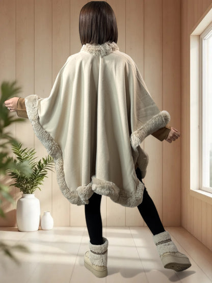 LOLA - CAPE BEIGE FAUSSE FOURRURE AVEC STRASS