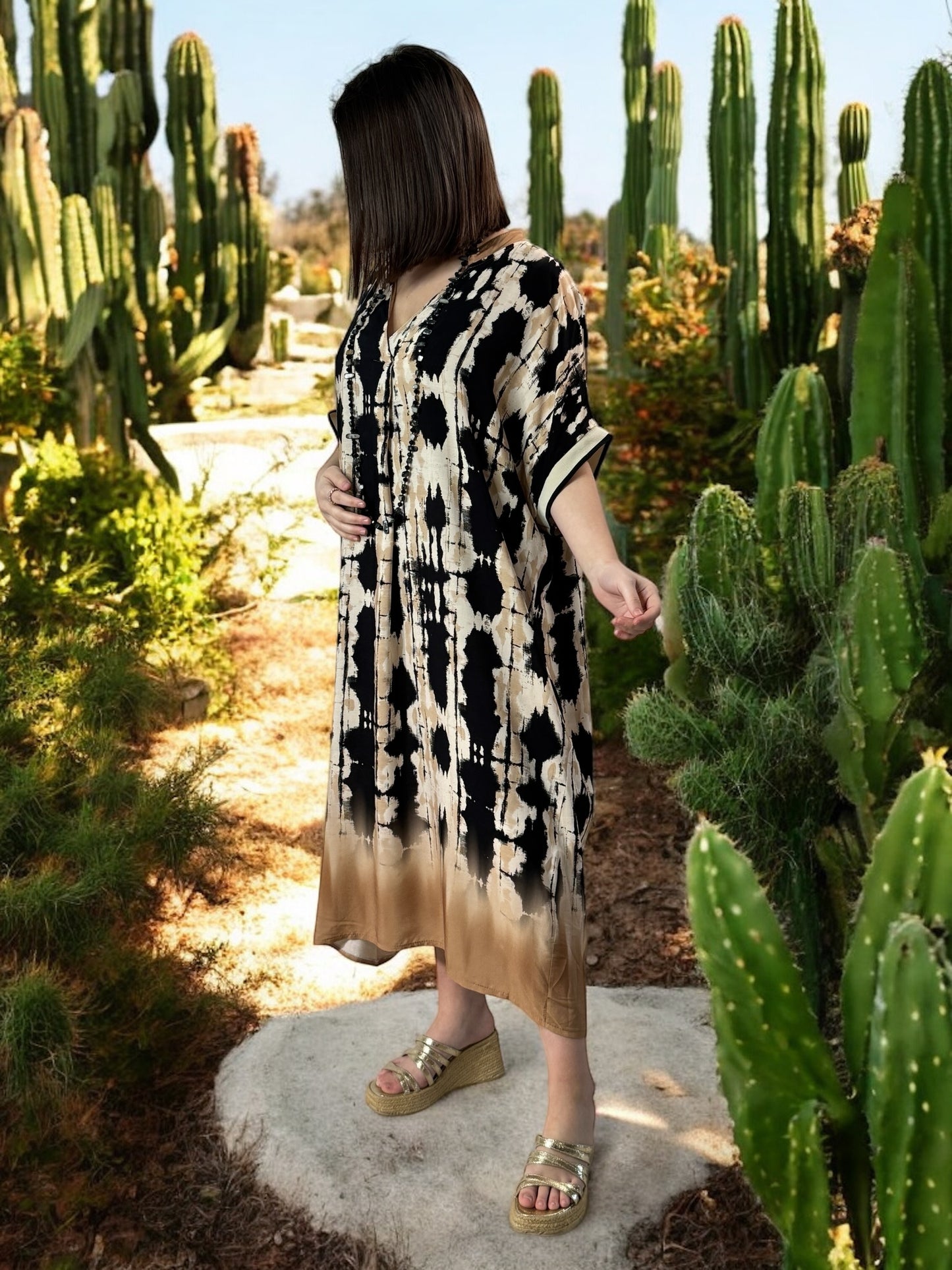 LALY - ROBE OVERSIZE MOTIF NOIR JUSQU'A LA TAILLE 54