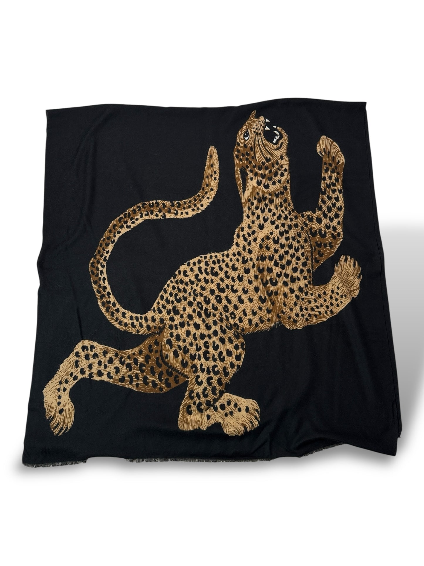 GRANDE ECHARPE A MOTIF ANIMALIER