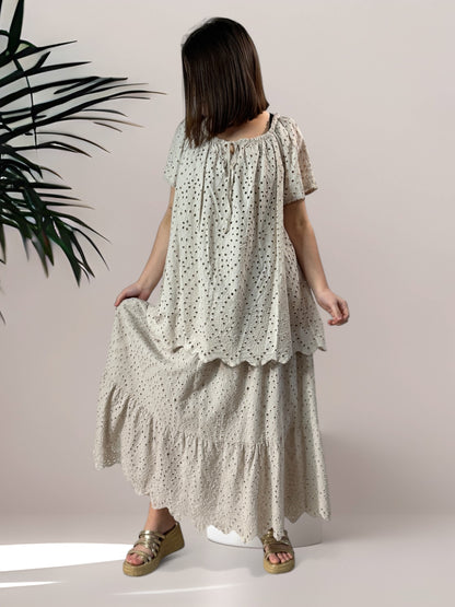 ROMY - JUPON BEIGE EN BRODERIE ANGLAISE JUSQU'A LA TAILLE 54