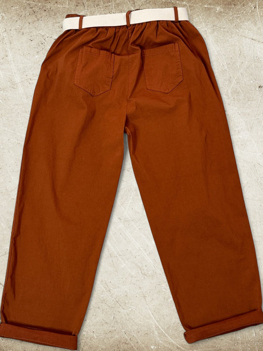 GABIN - PANTALON ROUX AVEC CEINTURE JUSQU'A LA TAILLE 52/54
