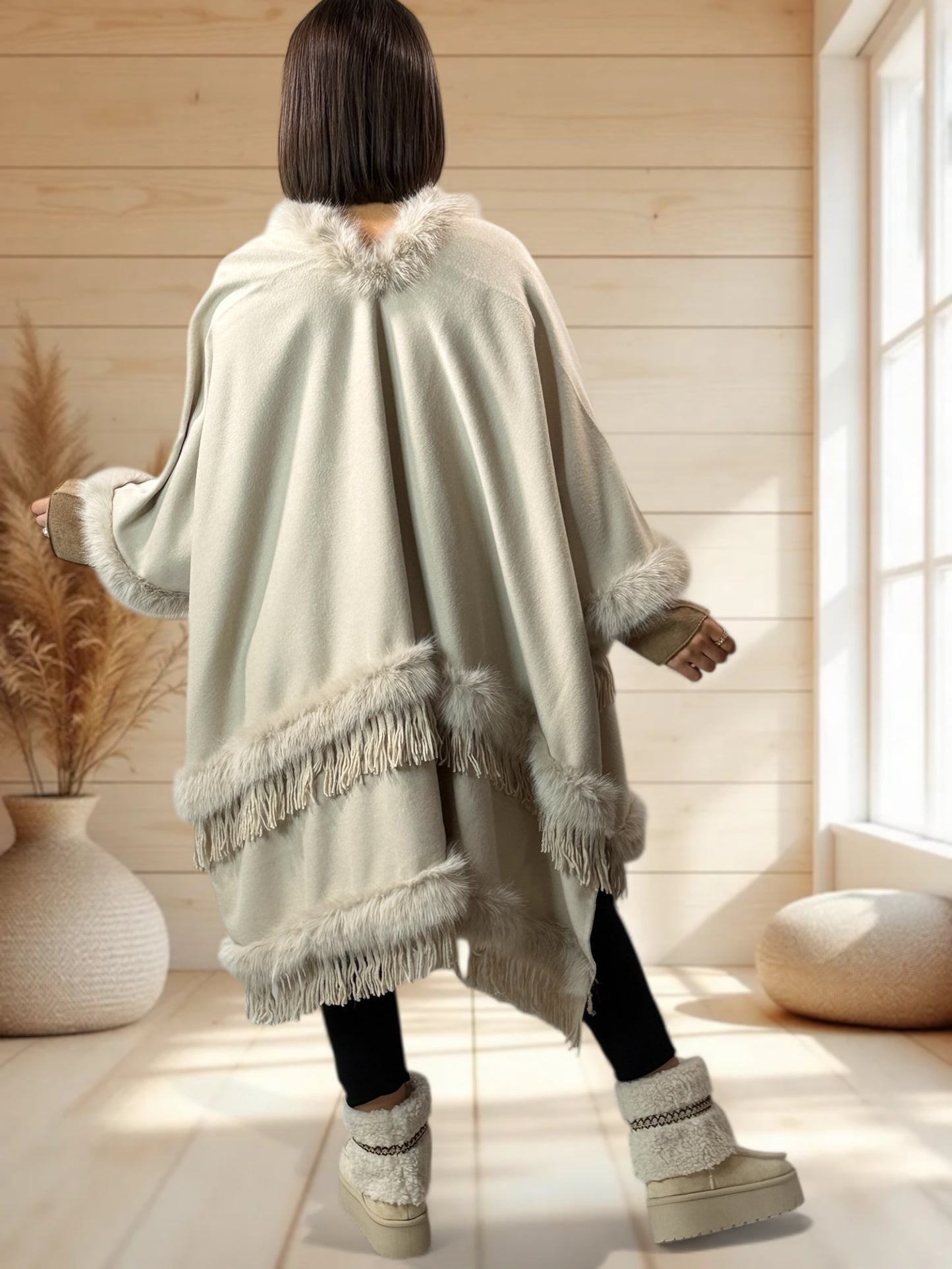 MAGNOLIA - CAPE BEIGE FAUSSE FOURRURE