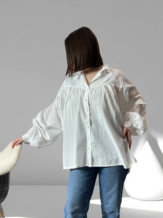 ZOE - BLOUSE BLANCHE OVERSIZE EN COTON JUSQU'A LA TAILLE 52/54