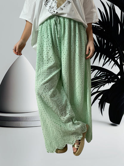 GIOVANI - PANTALON VERT EN BRODERIE ANGLAISE JUSQU'A LA TAILLE 50/52